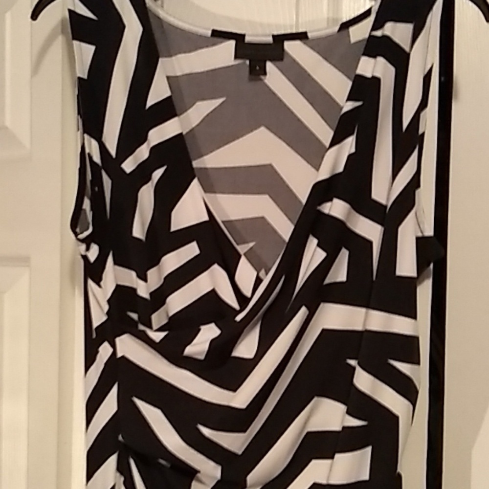 Black and white Dress tank - Picture 3 of 5